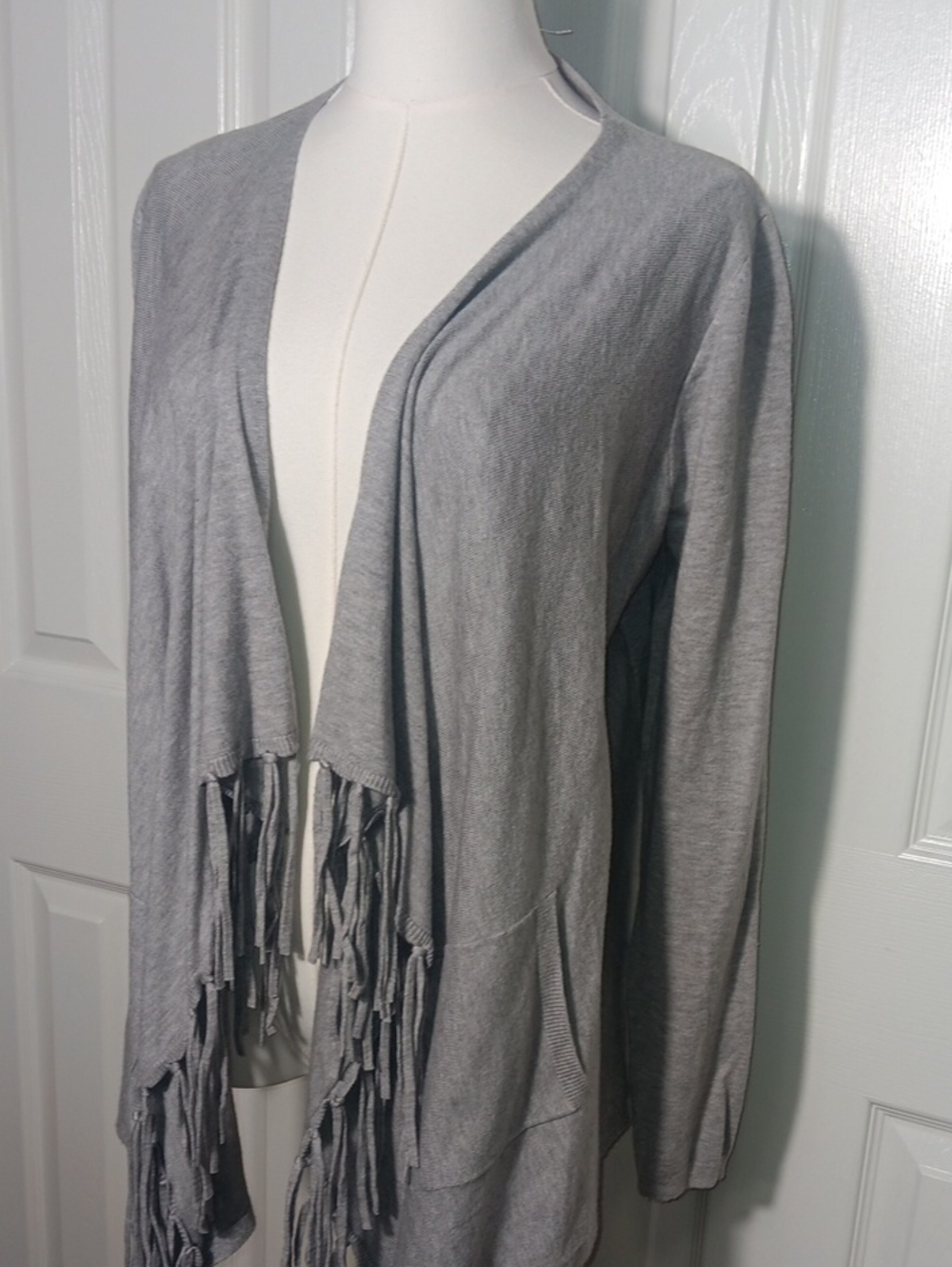NWT Vila Milano Heather Grey Fringe Open Front Cardigan W/ Pockets - Size Small - Picture 2 of 11